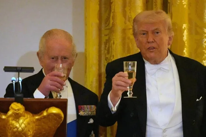 Трамп порушив протокол під час зустрічі з королем Чарльзом