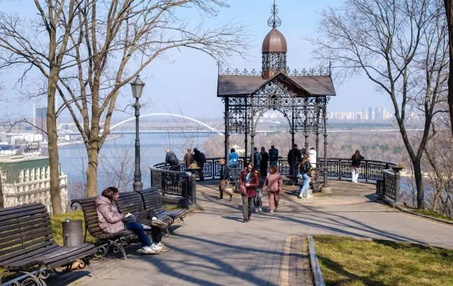 У Києві та області квітень здивував різкою зміною погоди