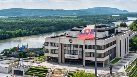 Партія з коаліції Фіцо виступила проти вступу України в ЄС