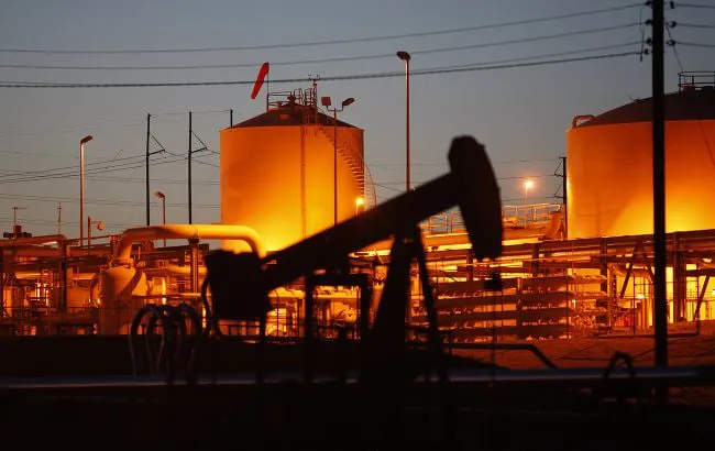 Російська нафта Urals продається з більшою знижкою — Bloomberg