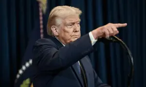 Трамп рассматривает возможность возобновления масштабных ударов по Ирану — CNN