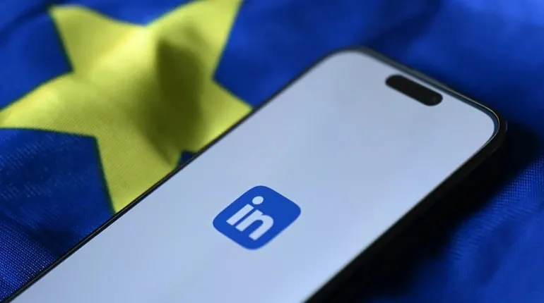 LinkedIn сократит около 5% сотрудников — Reuters