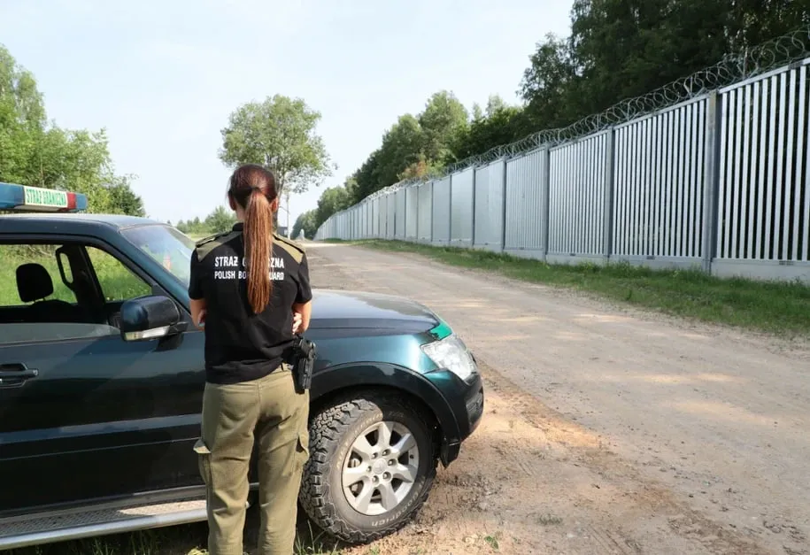 Польща продовжила обмеження на кордоні з Білоруссю