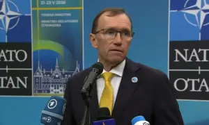 Vivat видасть мемуари Камали Гарріс