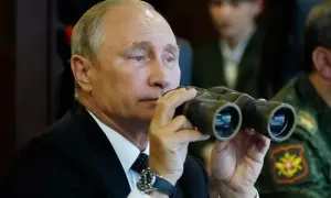 Через Ормузьку протоку проходять судна попри «блокаду» США