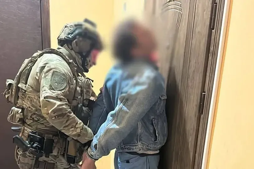 В Киеве военнослужащий в запасе открыл стрельбу в многоэтажном доме