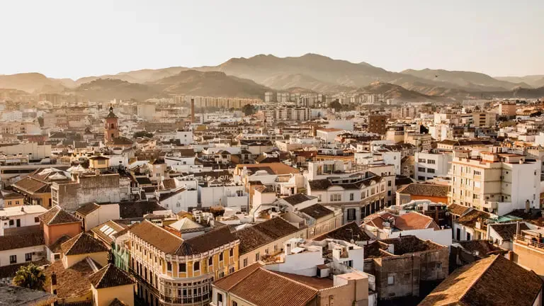 In Spain, young people spend 98% of their income on rent