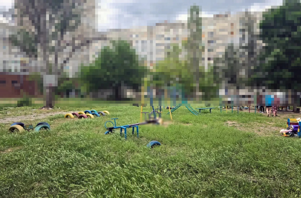 РФ обстріляла дитячий майданчик у Херсоні — є жертви