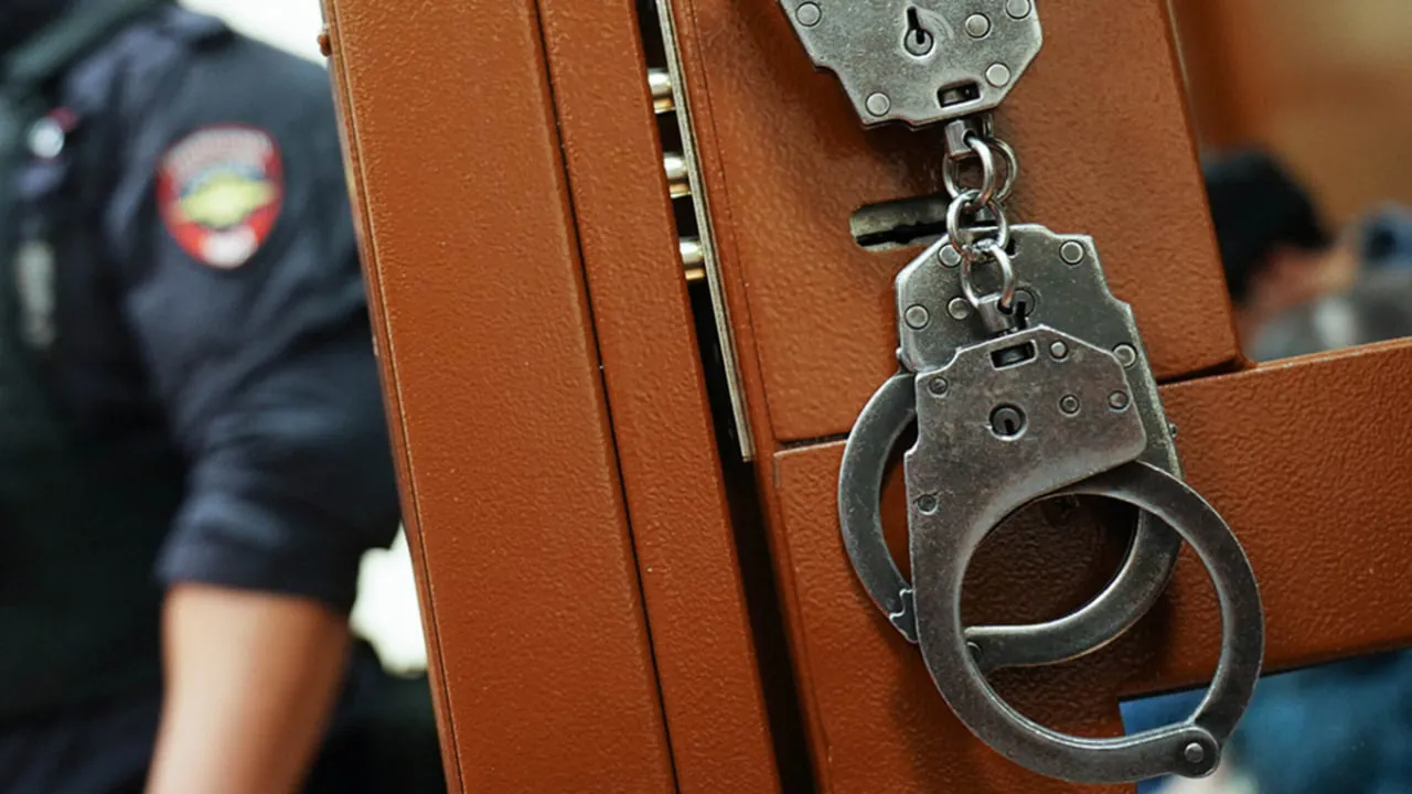 В РФ приговорили сотрудника ЦБ к 14 годам лишения свободы за попытку воевать на стороне Украины