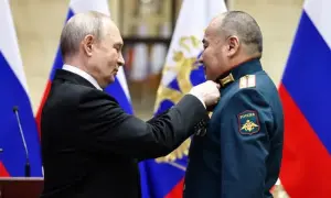 На в’їзді до Києва прибрали радянську зірку