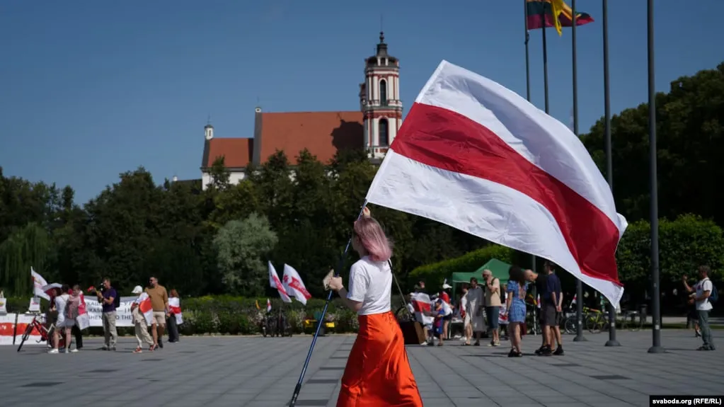 У Білорусі родину засудили до тривалих термінів у справі про держзраду
