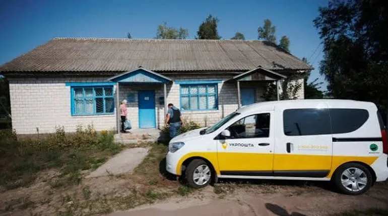 Ukrposhta is changing its delivery rates for rural areas: details