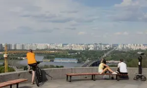Полиция пришла с обыском к предполагаемым виновникам взрыва на Позняках