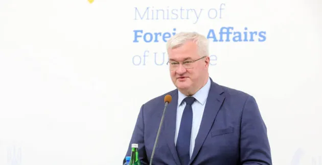 Сибигу пригласили в Китай на встречу с руководством МИД КНР