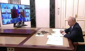 Видео: Навальный принял участие в акции против запрета Telegram