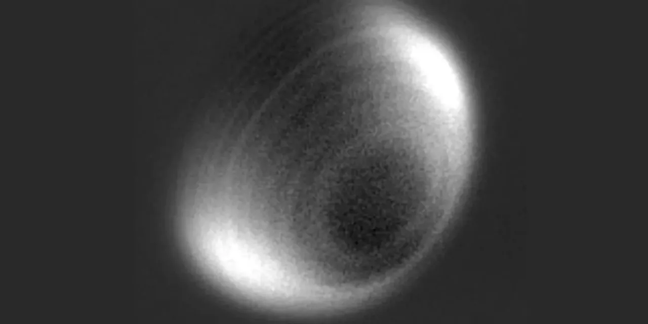 Astronomers have discovered mysterious rings on Venus that weren't supposed to be there