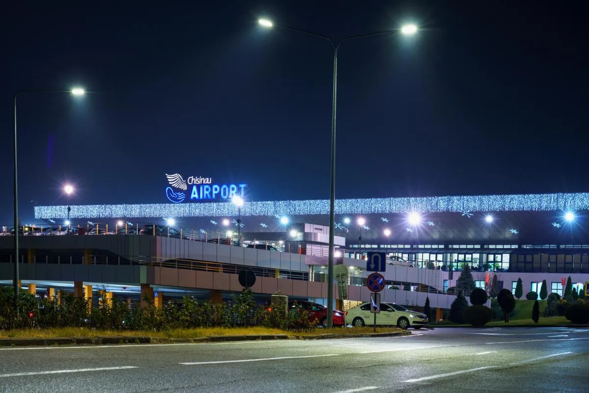 Construction of canopies has begun at Chisinau Airport due to the influx of passengers