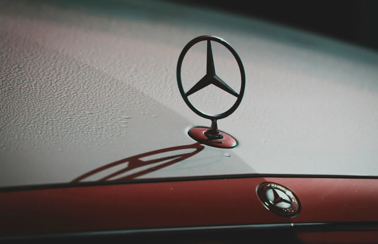 German auto giant revises forecast downward due to problems in the Chinese market