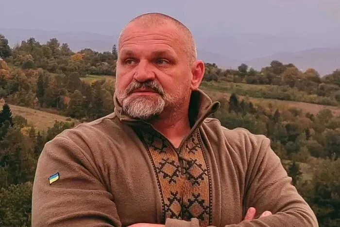 Василий Вирастюк трогательно почтил память отца, ушедшего из жизни 14 лет назад