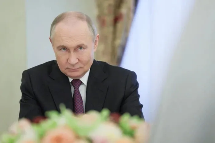 Putin Has Begun to Pressure the Central Bank of Russia Over Interest Rates — Bloomberg
