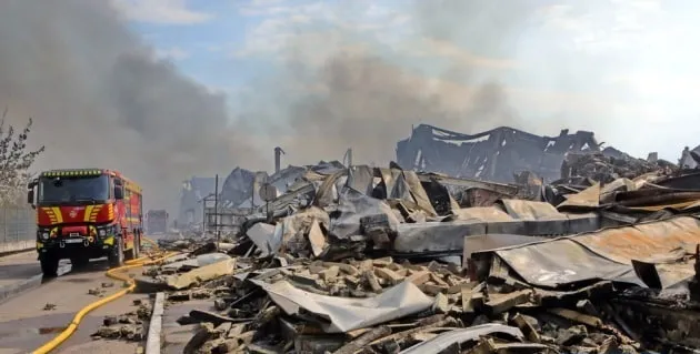 A Russian strike destroyed BookChef's warehouse, which held 100,000 books