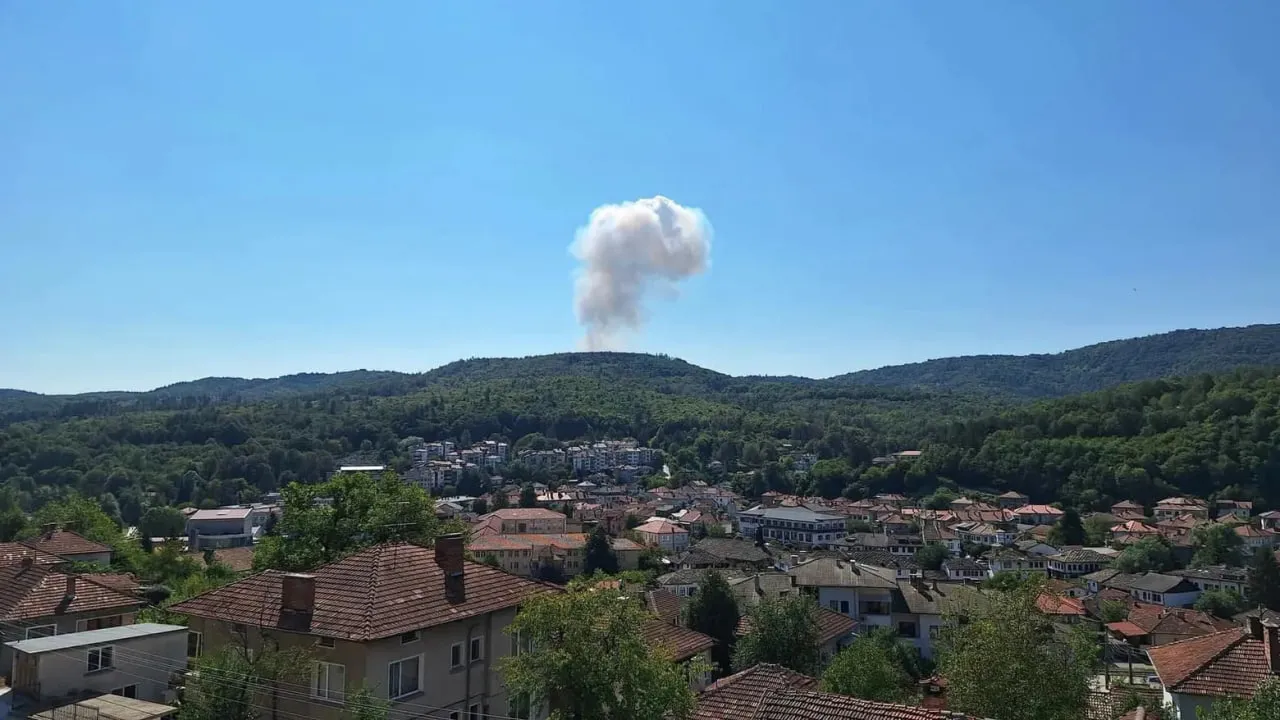 У Болгарії загасили масштабну пожежу на військовому підприємстві