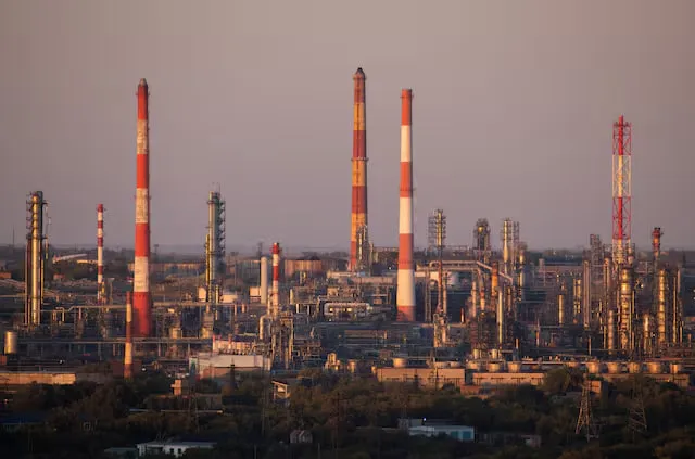 Ukrainian drones halted operations at a Russian oil refinery in Orsk — Reuters