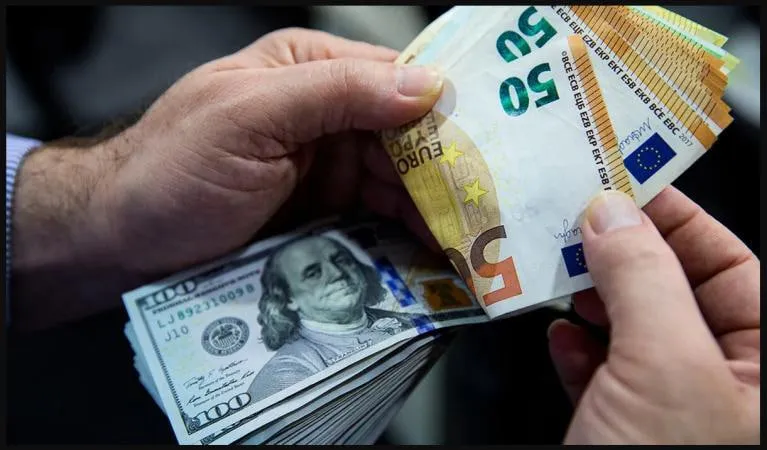 Доллар и евро подорожали: НБУ установил курс гривны на 17 августа 2026 года