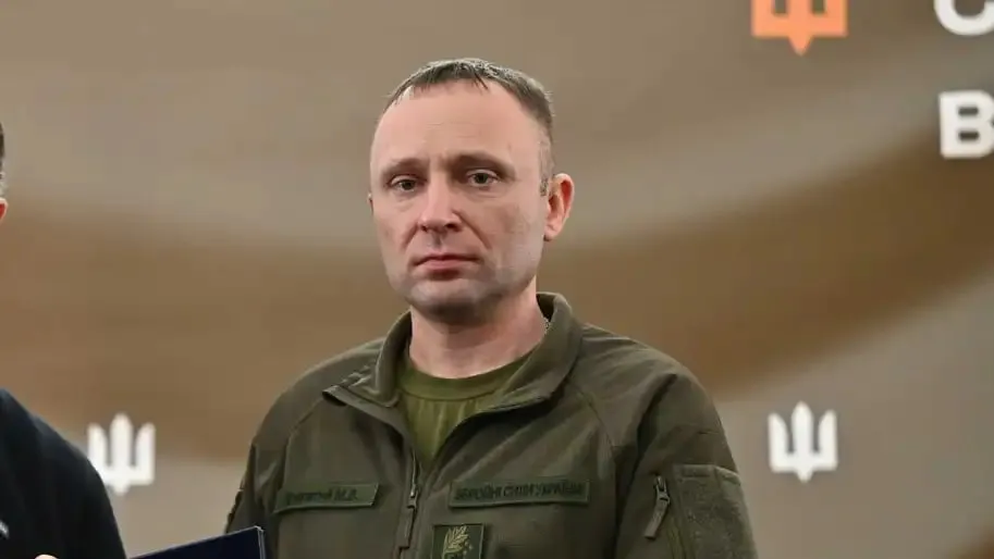 Главнокомандующий ВСУ призвал не верить фейкам о его семье