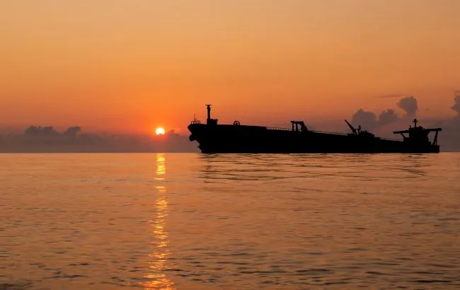 У Чорному морі атакували грецький танкер із російською нафтою