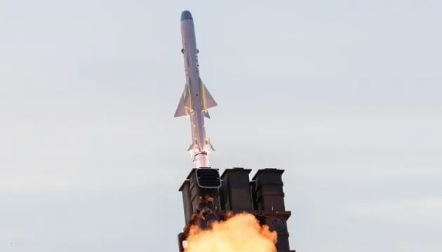 Japan to Test Hypersonic Missiles in Australia — Bloomberg