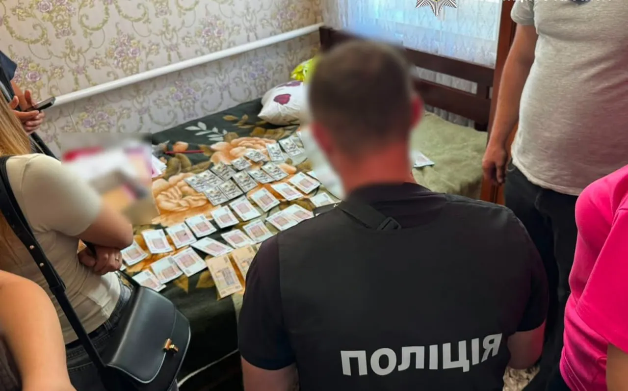 В Хмельницкой области главу общины задержали за получение взятки в размере 100 тысяч гривен