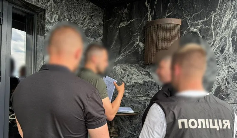На Закарпатті викрили сімох працівників ТЦК у фіктивній мобілізації