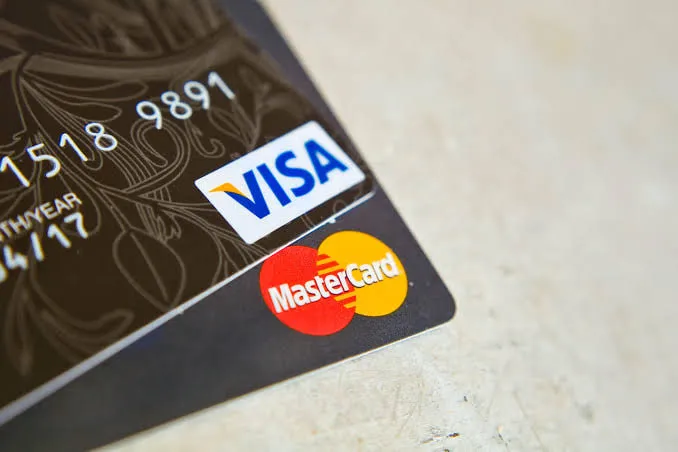 Visa и Mastercard объединились для внедрения платежей с помощью ИИ-агентов