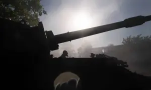 Відео: Російські окупанти вдарили FPV-дроном по велосипедисту на Донеччині