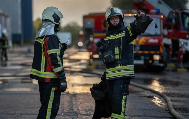 A Russian attack damaged the Dnipro-M distribution center in Kyiv