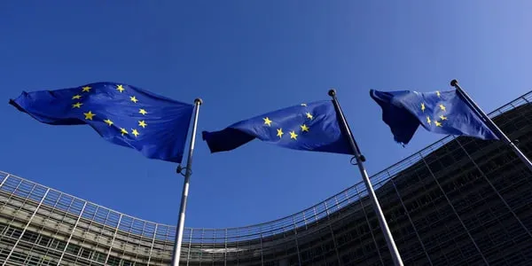 The EU is once again discussing a travel ban on Russian former combatants