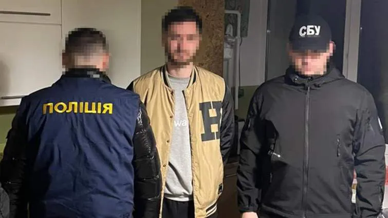 В Киеве разоблачили пастора, который переправлял уклонистов через границу