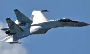 Силы ПВО обнародовали кадры сбития идущих на Днепр ракет