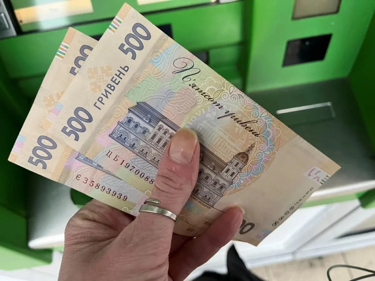 The government plans to raise the minimum wage in 2027: details