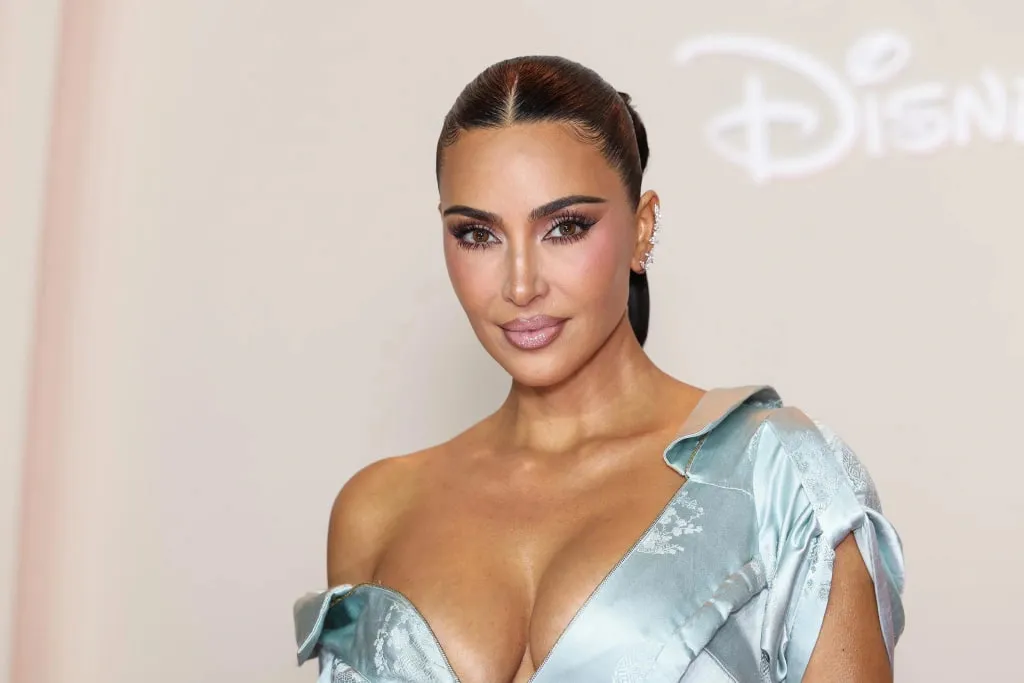 Court Awards Kim Kardashian 1 Euro in Compensation for a Robbery in Paris — CNN