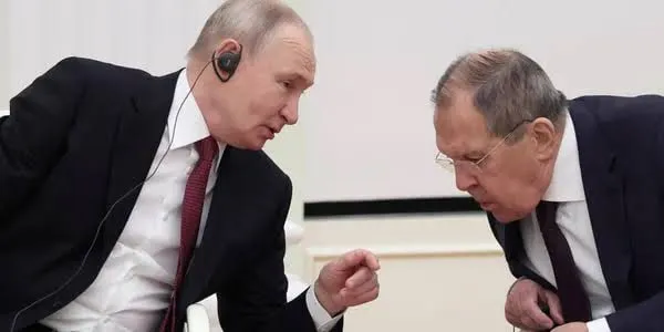 Lavrov and his mistress have repeatedly traveled abroad together with Kabaeva's mother, according to media reports