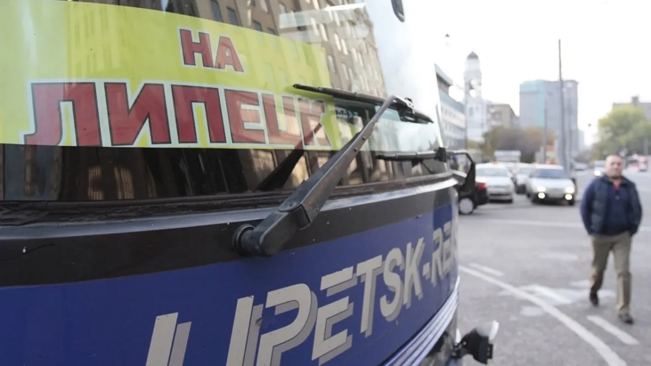 Росіяни масово пересідають на міжміські автобуси через закриття аеропортів
