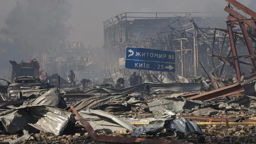 Спасатели обследовали Вишневое и Милу после взрывов и разрешили людям вернуться домой