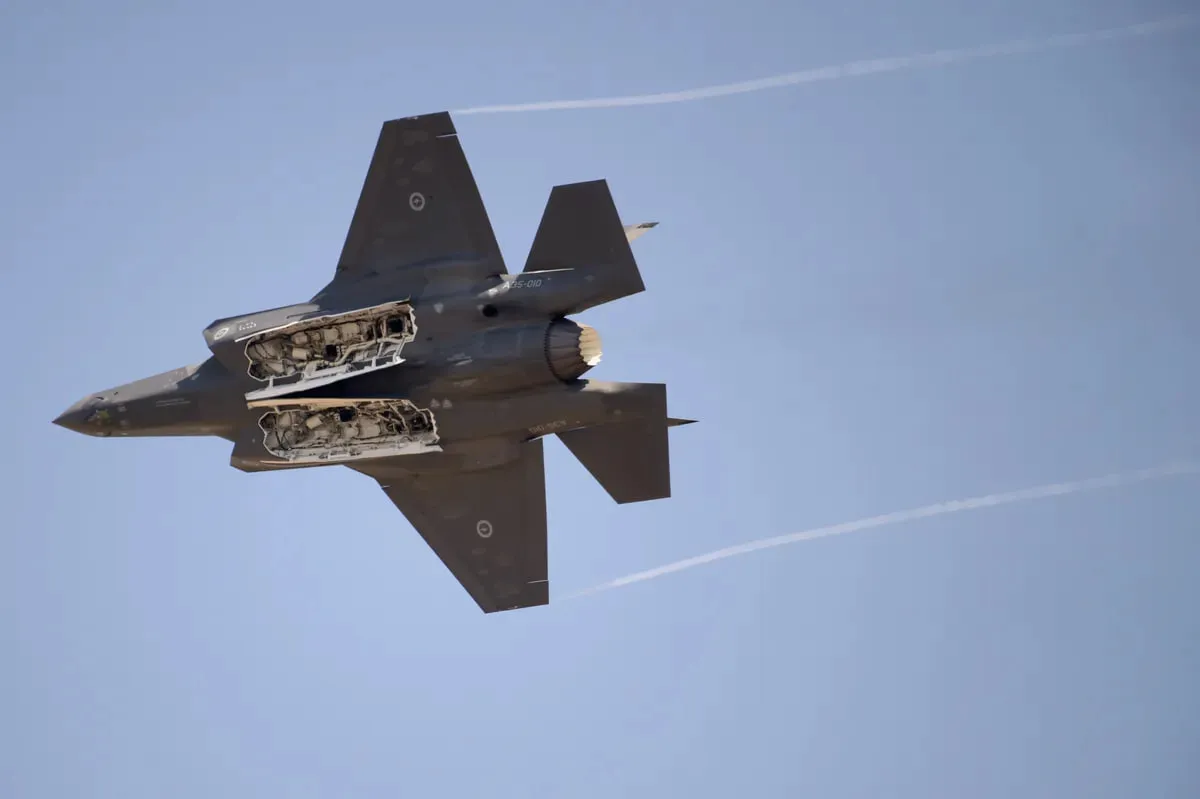 Китай завладел секретными деталями американского истребителя F-35 — Bloomberg