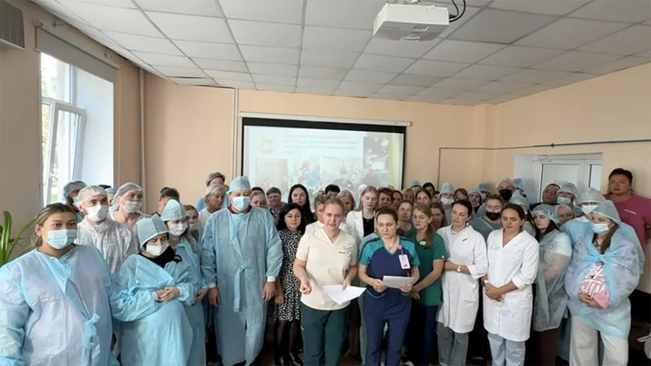 In Krasnoyarsk, officials decided to improve the demographic situation by closing two maternity hospitals