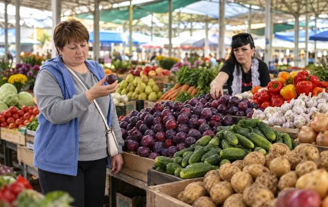 В Украине выросли цены на огурцы, картофель и сливы: актуальные цены