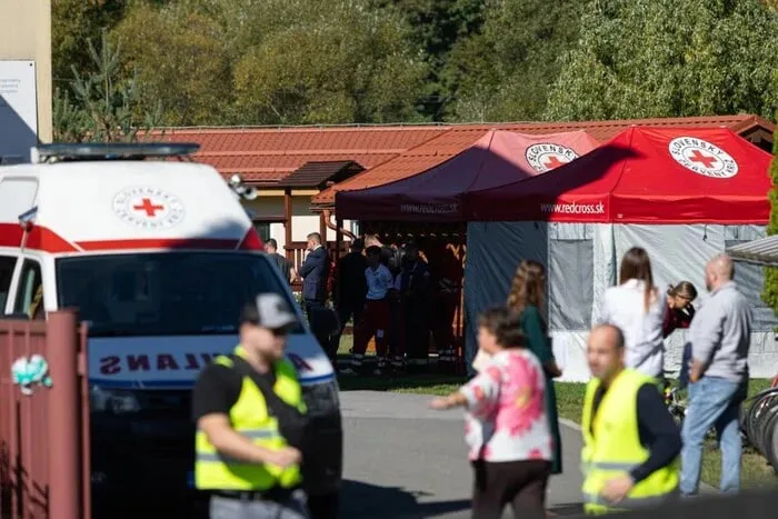 На западе Словакии 13-летний школьник убил учительницу и ранил ещё двух человек