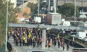 Glovo оштрафовали в Испании на 79 млн евро. Компания не зачислила курьеров в штат