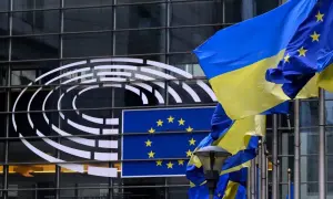 Британский министр опоздал на интервью - застрял в лифте ВВС